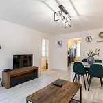 Apartment Le 77 De Satie