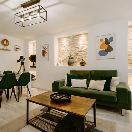 Apartman Le 77 De Satie