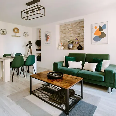 Apartman Le 77 De Satie